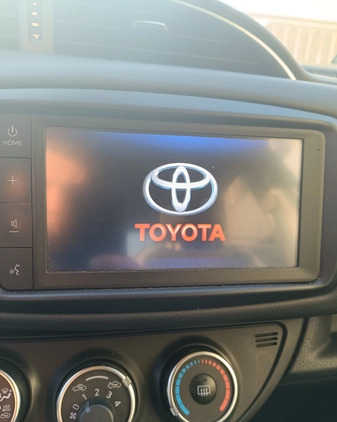 Toyota Yaris cena 54999 przebieg: 72000, rok produkcji 2020 z Warszawa małe 232